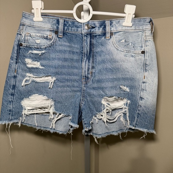 NWT American Eagle Mom Short comfort waistband ‎ distressed cutoff shorts size 8 - Picture 6 of 6